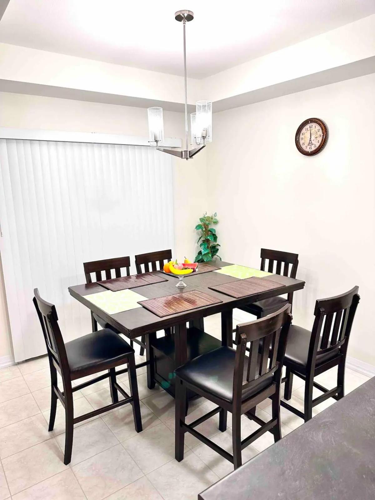 Entire Home In Niagara Falls, Canada Extérieur photo