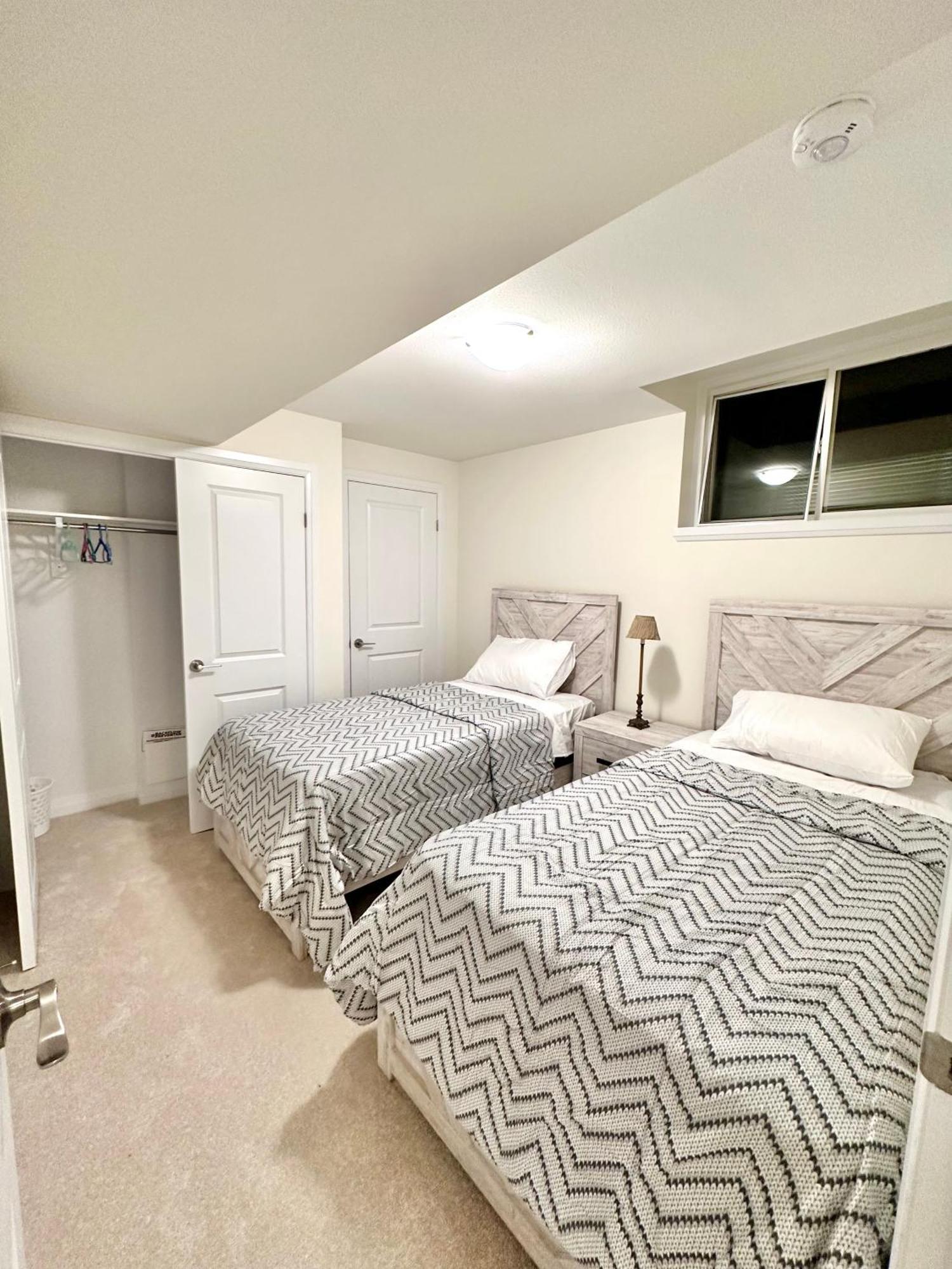 Entire Home In Niagara Falls, Canada Extérieur photo