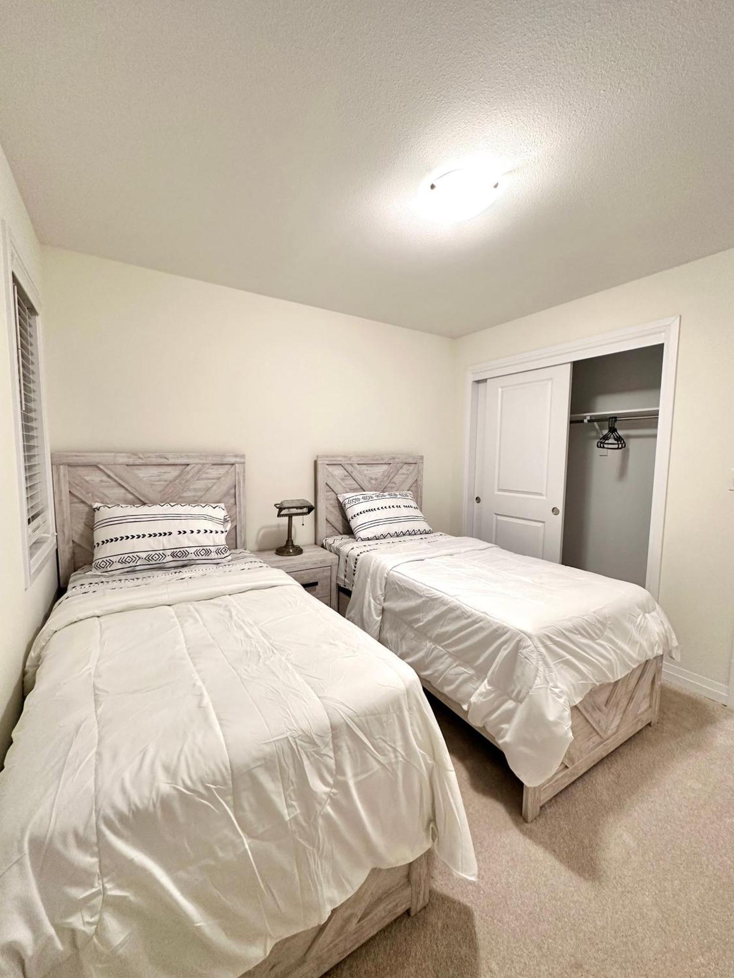 Entire Home In Niagara Falls, Canada Extérieur photo