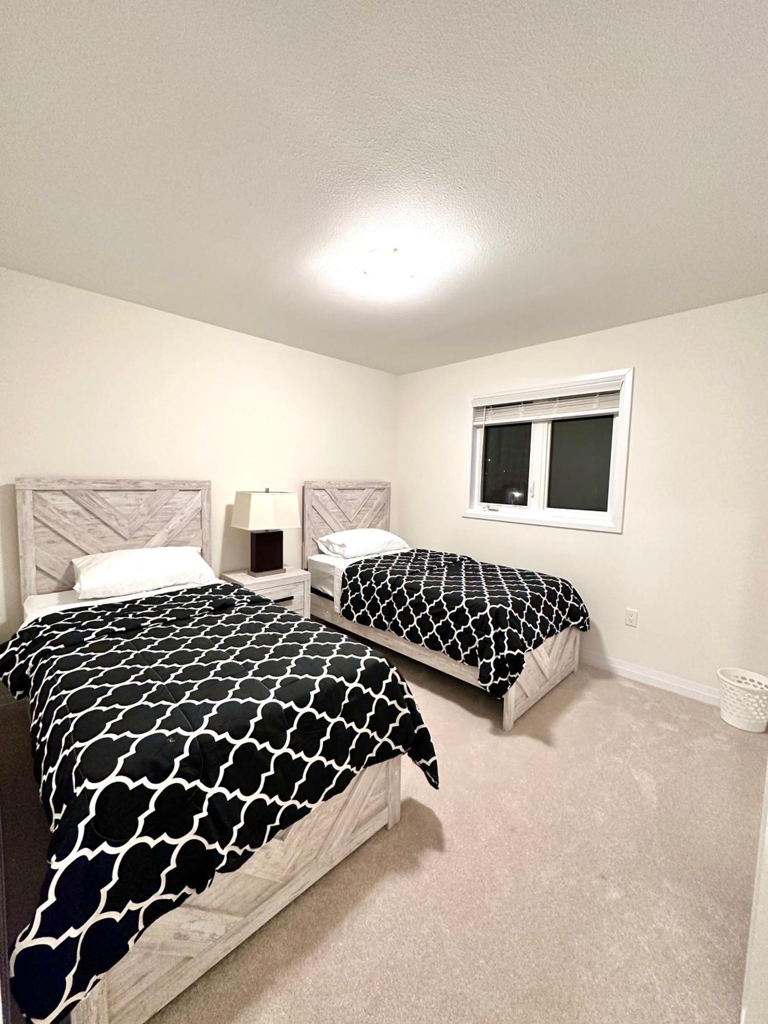 Entire Home In Niagara Falls, Canada Extérieur photo